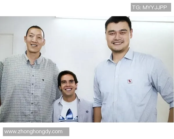 姚明父亲的身高传奇与篮球梦想的传承之路