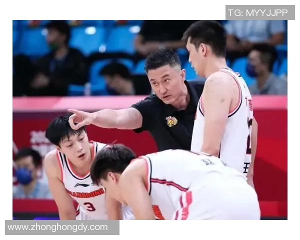 姚明因花欠薪事件引发广泛关注球迷与媒体热议其影响与后果