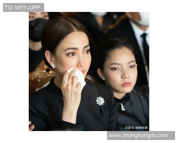 田震男友足球明星身份揭秘引发网友热议与关注